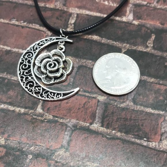 Filigree Crescent Half Moon Rose Pendant Charm - Picture 5 of 7